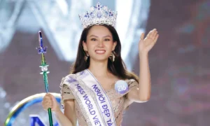 Hành Trình Cuộc Đời Mai Phương