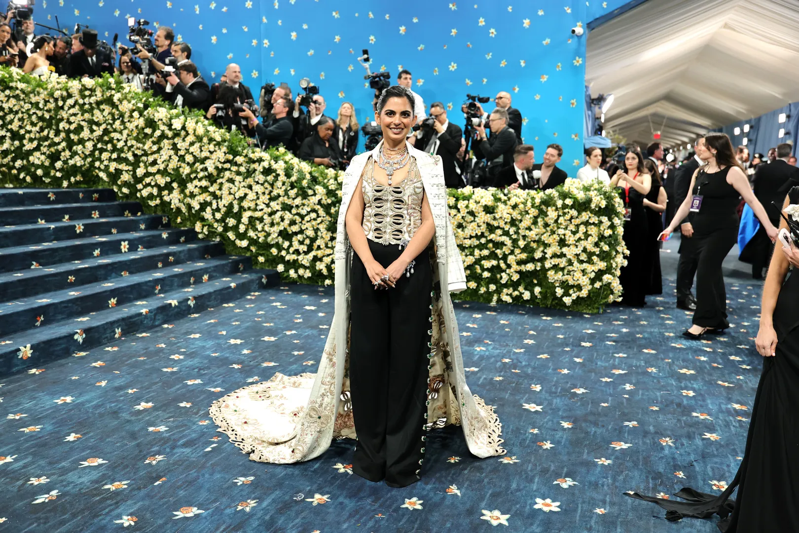 Trang phục và trang sức của Isha Ambani